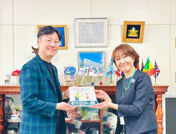 株式会社HANMANE、地元小学校へオリジナル絵本を寄贈　～働くことの大切さを伝える絵本を通して、子どもたちにエールを～