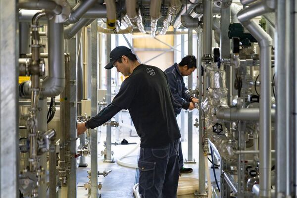 山形のウイスキー蒸留所が6月より見学ツアーの日程を毎週4日間に拡大　ウイスキーのテイスティング体験も実施