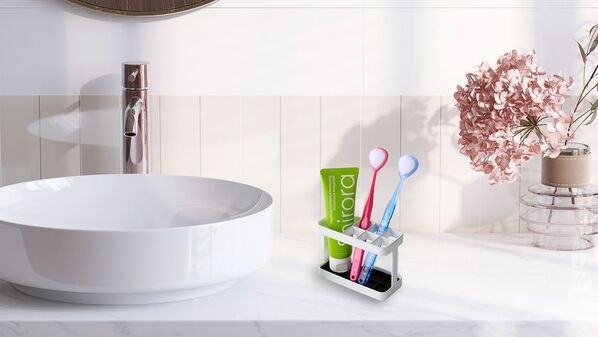 健康寿命を延ばすための「オーラルフレイル」予防についてSHIKIEN公式HPで公開　舌ブラシを活用して日常的に「舌」を意識しませんか？