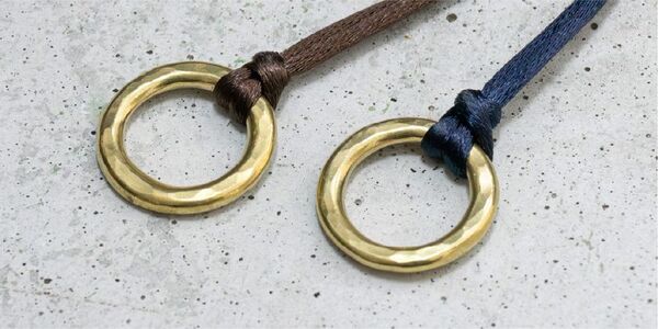 自由自在に姿を変えるNiceなメガネ サコッシュ、アクセサリー感覚で着用できるグラスホルダーを6月3日発売！