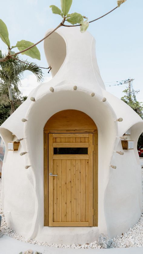 沖縄のサウナ施設が5月～パブリック利用を期間限定で開始　土が創り出すエコリュクスなサウナで新感覚の蒸気浴体験