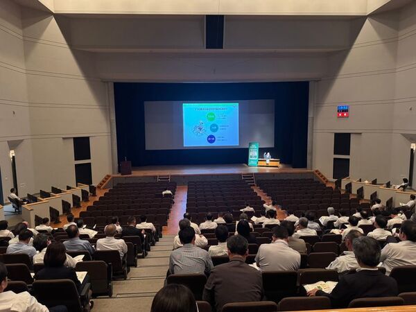 ＜自転車の安全利用促進委員会レポート＞愛媛県教育委員会主催「令和7年度 総合危機管理等研修会」にて「自転車通学指導セミナー」を開催　愛媛県内の中学校、中等教育学校の教職員約120名が参加