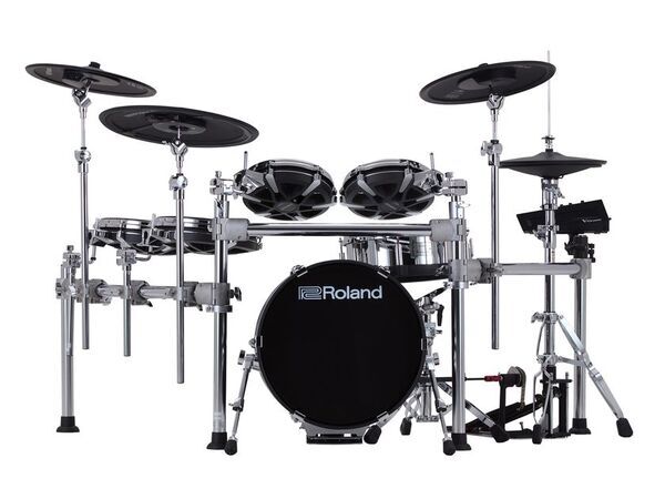 Roland Store Tokyoでハンドメイドのレザー工房 HERZとのコラボレーション・キャンペーンを開催