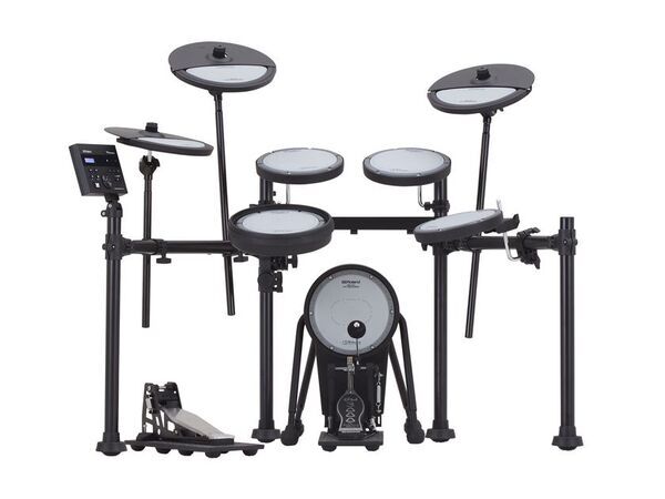 Roland Store Tokyoでハンドメイドのレザー工房 HERZとのコラボレーション・キャンペーンを開催