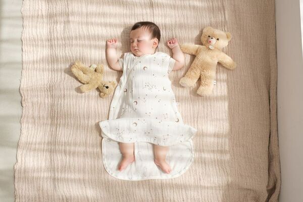 ママをハッピーにするベビー用品ブランド「neomamaism」がさらに機能性とデザイン性をアップさせて「新夏用スリーパー」をリニューアル発売！