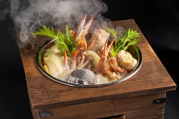 九州の“うまいもん”が駅前で完結！博多・長崎の名物を網羅する居酒屋「博多 飛うお」2025年5月西鉄ホテル クルーム博多 2Fに新オープン