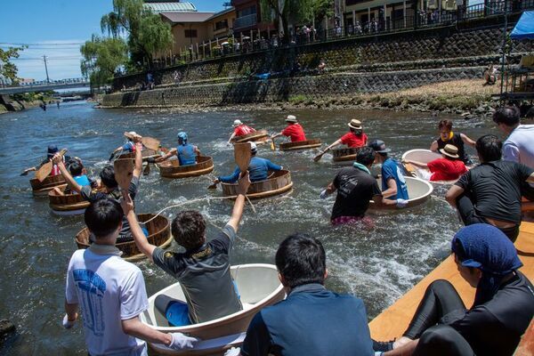 第70回松川タライ乗り競走が7月6日開催！観光客レースや国際レースなど全5部門の募集が6月1日開始