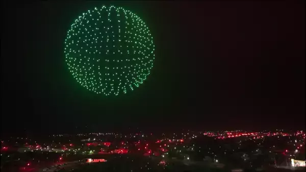 北海道内でのドローンショー事業拡大に向け「ノースドローンショー」と「D2Garage」がパートナー契約締結