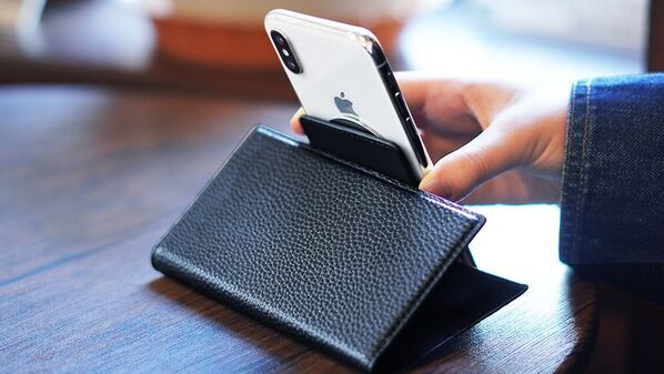 “iPhoneやスマートフォンで使えるMagSafe手帳ケース”「縦置きできる手帳ケース」の予約販売を6/1から実施