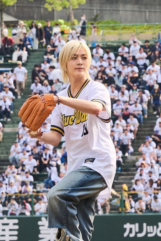 NCT ユウタさんが特別始球式に登板！ほっともっとフィールド神戸にて「#つながる、韓国 KOREA DAY」を開催　神戸空港から2時間で行ける韓国旅行をPR