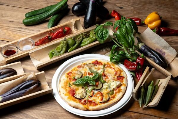 20代中心の農業集団が手がける、夜の農業体験イベント「ナイトファーム」　京都・大原野で7月1日から開催　約1,000球のイルミネーションのもと京野菜の収穫や石窯ピザ作りを体験