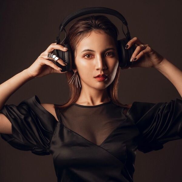 「脳汁」をテーマに、光や音、食体験で五感を刺激する新感覚フードフェス『脳汁横丁』コラボクリエイター＆出演者公開