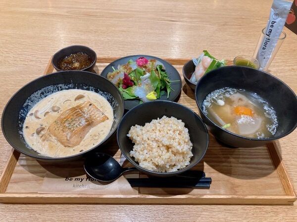 ＜プロテオグリカン2週間ハリツヤ肌プロジェクト＞インナービューティーレストラン「be my flora kitchen」にて一夜限りの、プロテオグリカン“ハリつや”BEAUTY ディナー開催