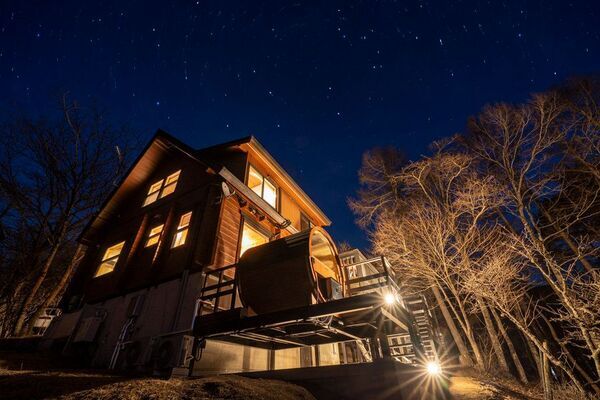 完全貸切のサウナ付きヴィラ「calm villa 富士山中湖」が6/1に正式オープン！ドッグラン付き・ペット同伴可