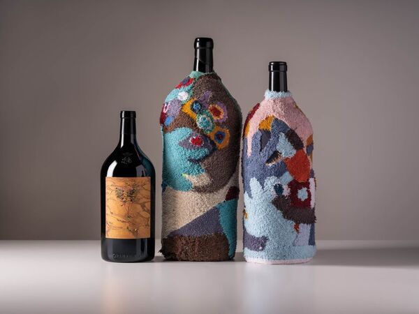 芸術とワインの融合「オルネッライア 2022」の希少なアートボトルがボナムス主催のオンラインオークションで競売に(2025年6月12日～24日)