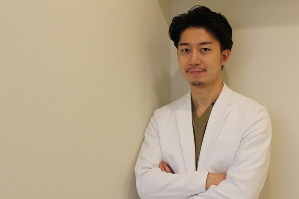 美容外科クリニック「eクリニック」が医師向けに「公開カンファレンス」を実施