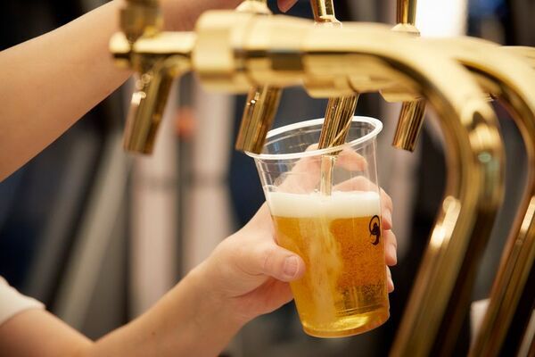 東武鉄道「スペーシア X」車内カフェにて「越谷水辺エール」提供開始！