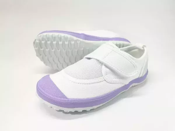 シリーズ累計200万足突破記念！学校用上履き「教育パワーシューズ」にユーザー投票で決定した新色ラベンダーが6月21日より登場！