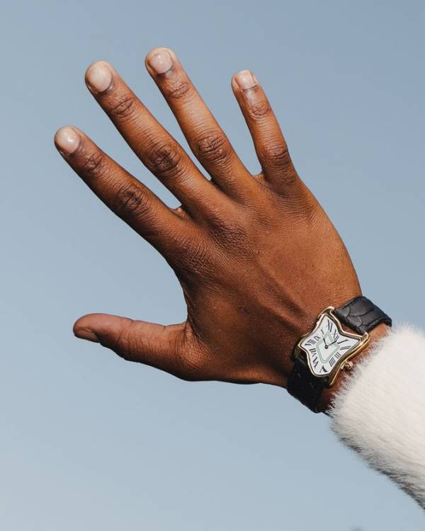 時を溶かす腕時計「LAPHONT(ラフォン)」日本展開を開始　NUBIANの各店舗で6/11より発売