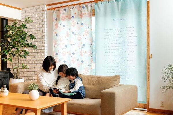 環境問題を可愛くデザイン　心を育み子どもの記憶に残る絵本カーテンが6月17日からMakuakeで発売