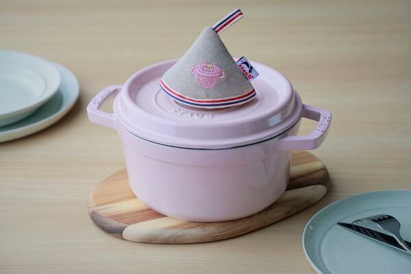 「本物を選ぶ安心を、あなたのキッチンに」フランス生まれのストウブ正規品ご購入キャンペーン開催中