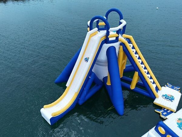 和歌山市・片男波海水浴場にて全周約136mの海上アスレチック「AQuaLooP(アクアループ)」が7月5日にオープン！