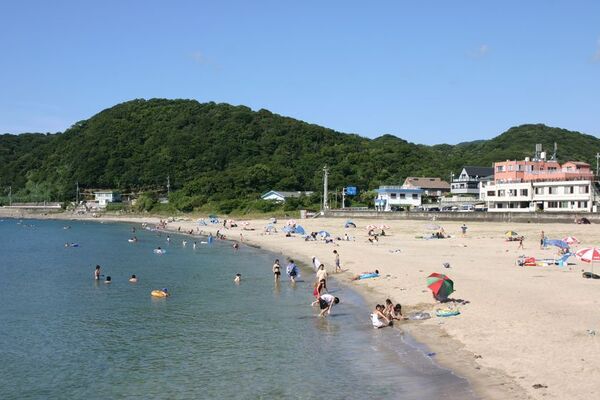 和歌山市・片男波海水浴場にて全周約136mの海上アスレチック「AQuaLooP(アクアループ)」が7月5日にオープン！