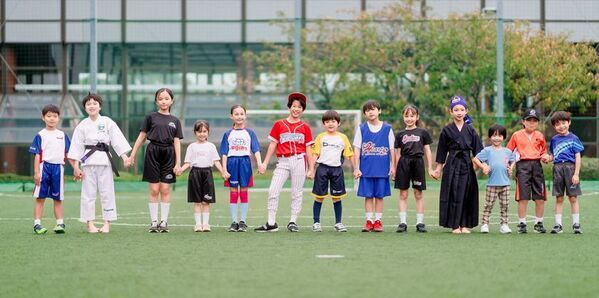 小学生約15,000名を調査！リーフラススポーツスクールに通う子どもたちのリーダーシップが向上！リーフラスが非認知能力測定システム「みらぼ」での研究結果を発表