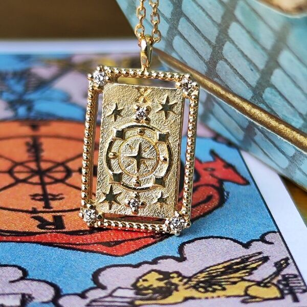 持ち主の想いとタロットカードの神秘性を融合させたネックレス3種をMico宝飾店より6/23に発売