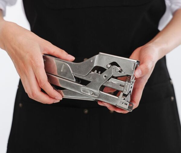 自分だけのボックスを作れる画期的なホッチキス「Cornervery Stapler」公式ECサイト限定で受注予約販売を開始