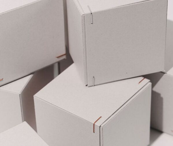 自分だけのボックスを作れる画期的なホッチキス「Cornervery Stapler」公式ECサイト限定で受注予約販売を開始