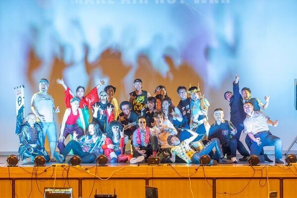 日本のエアギターを世界でかき鳴らす！世界選手権参加支援のクラウドファンディングを実施