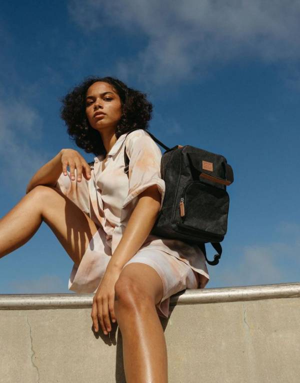 サステナブルを持ち歩く、リユーザブルバッグ「Out of the Woods(R)」6月20日、日本向けECサイトオープン