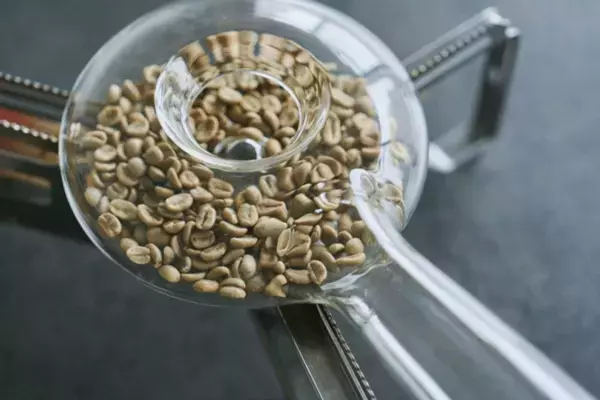 自宅で簡単に珈琲焙煎できるガラス製ハンドロースター「エコセロ クリスタル」　Makuake公開から数時間で目標達成！