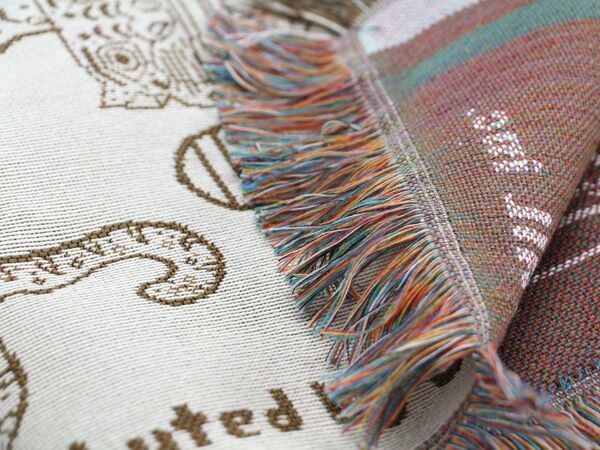 多機能でデザイン性の高い大判ブランケット！メキシコがテーマの陽気で鮮やかなユニークデザイン「オアハカ スローケット」2025年秋冬新作コレクション登場！