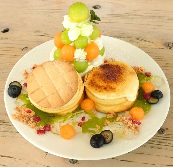 阿波の旨辛バーガー×メロンの清涼感！くるくる なるとで味わう夏のごちそう　地元食材の魅力をぎゅっと詰め込んだ、映えておいしい夏限定メニュー登場！