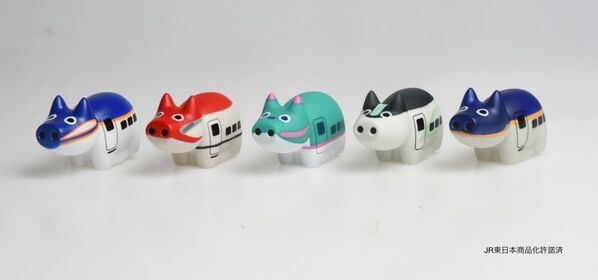 手のひらサイズの「縁起物鉄道」新幹線×赤べこの人気シリーズに「新幹線豆べこ」が登場！