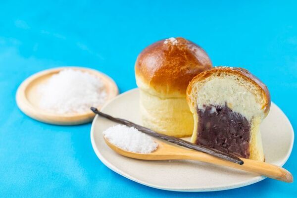 夏季限定“ひんやりスイーツ”が今年も登場！『【冷やし】熱海ばたーあんパン塩バニラ』6月28日(土)より発売