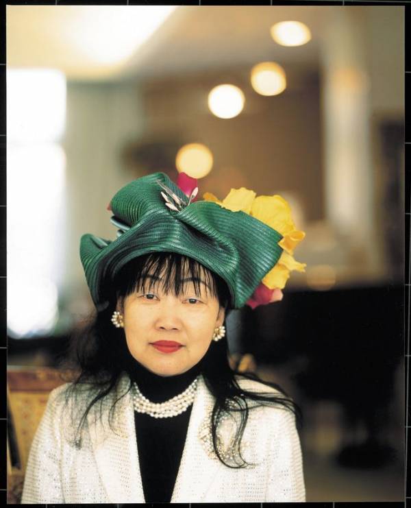 アパ社長カレー煎餅 発売記念！CANDY A★GO★GO！原宿本店で7月1日(火)にアパ社長が1時間店長に就任！