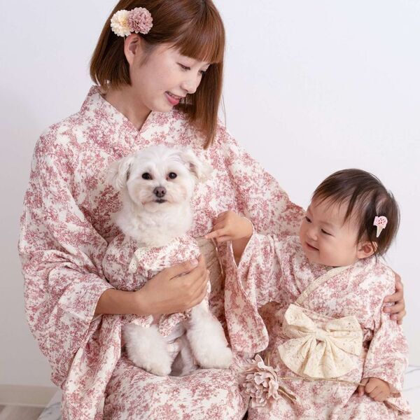 トワルドジュイ生地を使用したペットとリンクコーデが楽しめる新商品「セパレートトワルドジュイ浴衣」と「トワルドジュイペット袴」を販売開始