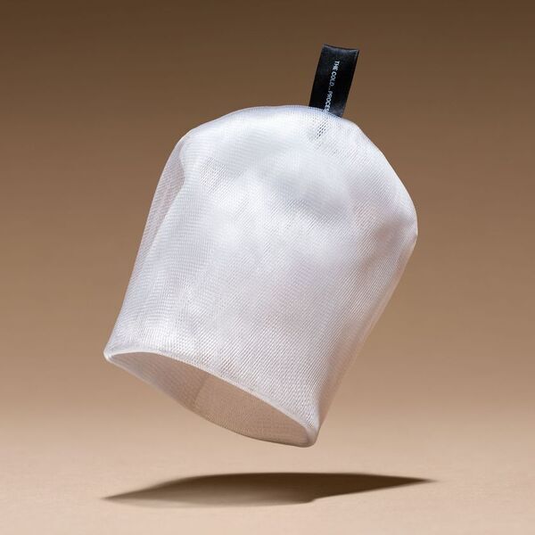 要注意！実は乾きやすい夏の肌。表参道発、自然由来の力で潤うフェイスソープ「グリーンペアー」と「フリージア」がこの夏誕生。