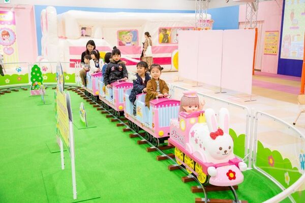 関東初登場！メルちゃんと一緒に楽しめる「メルちゃんなかよしタウン」　ファンタジーキッズリゾート港北で7/5(土)よりオープン！