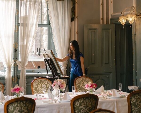 結婚式をリアルタイムで描き上げる「ライブ・ウェディング・ペインティング」5周年記念「プレゼントキャンペーン」延長決定！