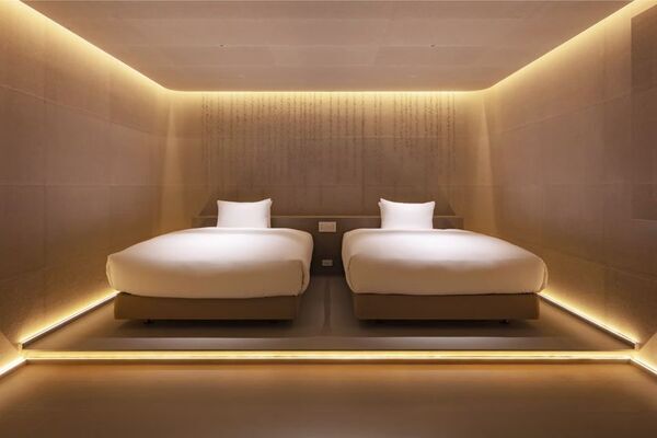 世界が認めた陰翳の美　「鈴 京都宮川筋 hitotose穐-Aki-」、4冠目のデザイン賞受賞！