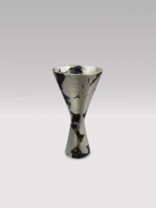 “古代の祈りを旅して得た体験を作品に” 木漆工芸家・十時 啓悦「祈りのかたち2025」展　厨子屋 銀座本店にて8/18(月)まで開催