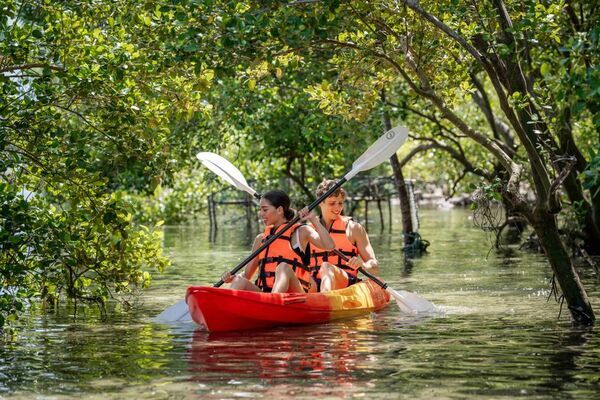 タイ南部・クラビの絶景リゾートAVANI(アヴァニ)が『ジュラシック・ワールド／復活の大地』の映画公開を記念したファミリー向け宿泊プラン『ステイ・イン・ジュラシック・パラダイス』を7月より提供開始