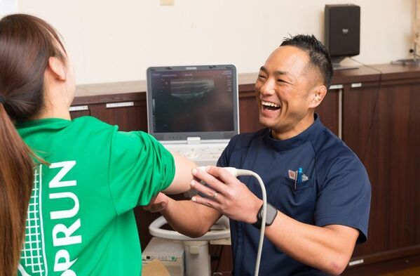 「施す」から「鍛える」「育てる」へ柔整・鍼灸・介護の未来を拓く　株式会社YANESEKOと株式会社YUIが経営統合