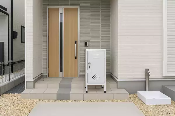 置き配“標準化”時代に備える―小高製作所　完全オーダーメイド宅配ボックス受注生産開始