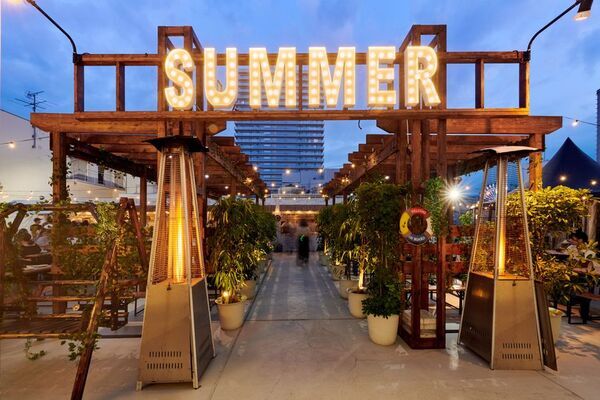 札幌PARCO屋上に西海岸リゾート出現！夏季限定ビアガーデン「THE SUMMER」7月3日開幕