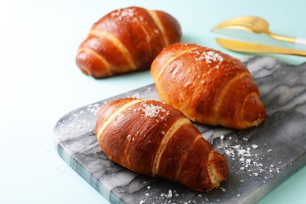 札幌で大行列「シロクマベーカリー」が贈るブランド『焼き立て塩パンとスコーンの店「SiOKUMA BAKERY釧路店」』7/11(金)釧路初オープン！